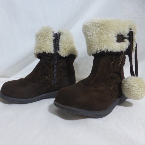 BEKKI, 6 months, all man made material, furry top boots, zip side, pop pom side